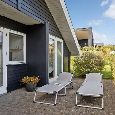 Joannes - 200m From The Sea By Interhome *